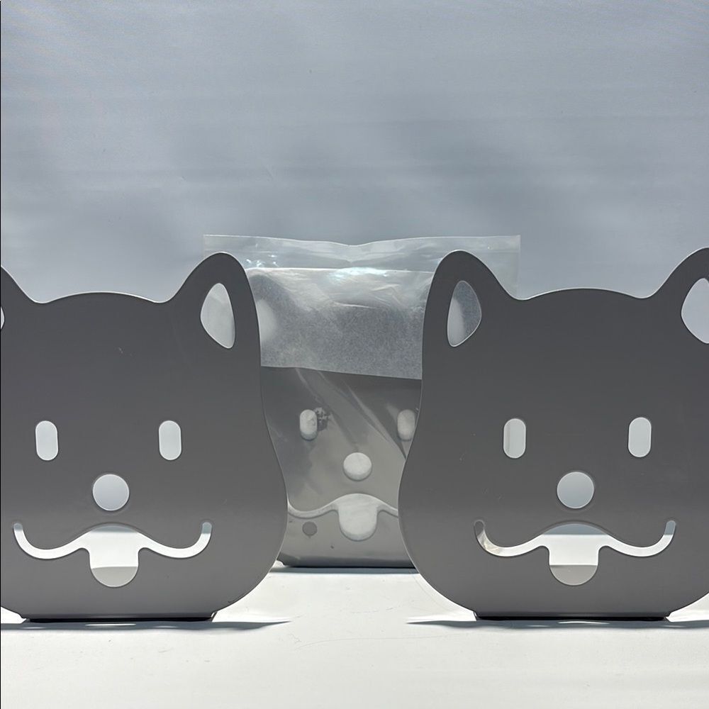 Gray dog-Shaped Bookends